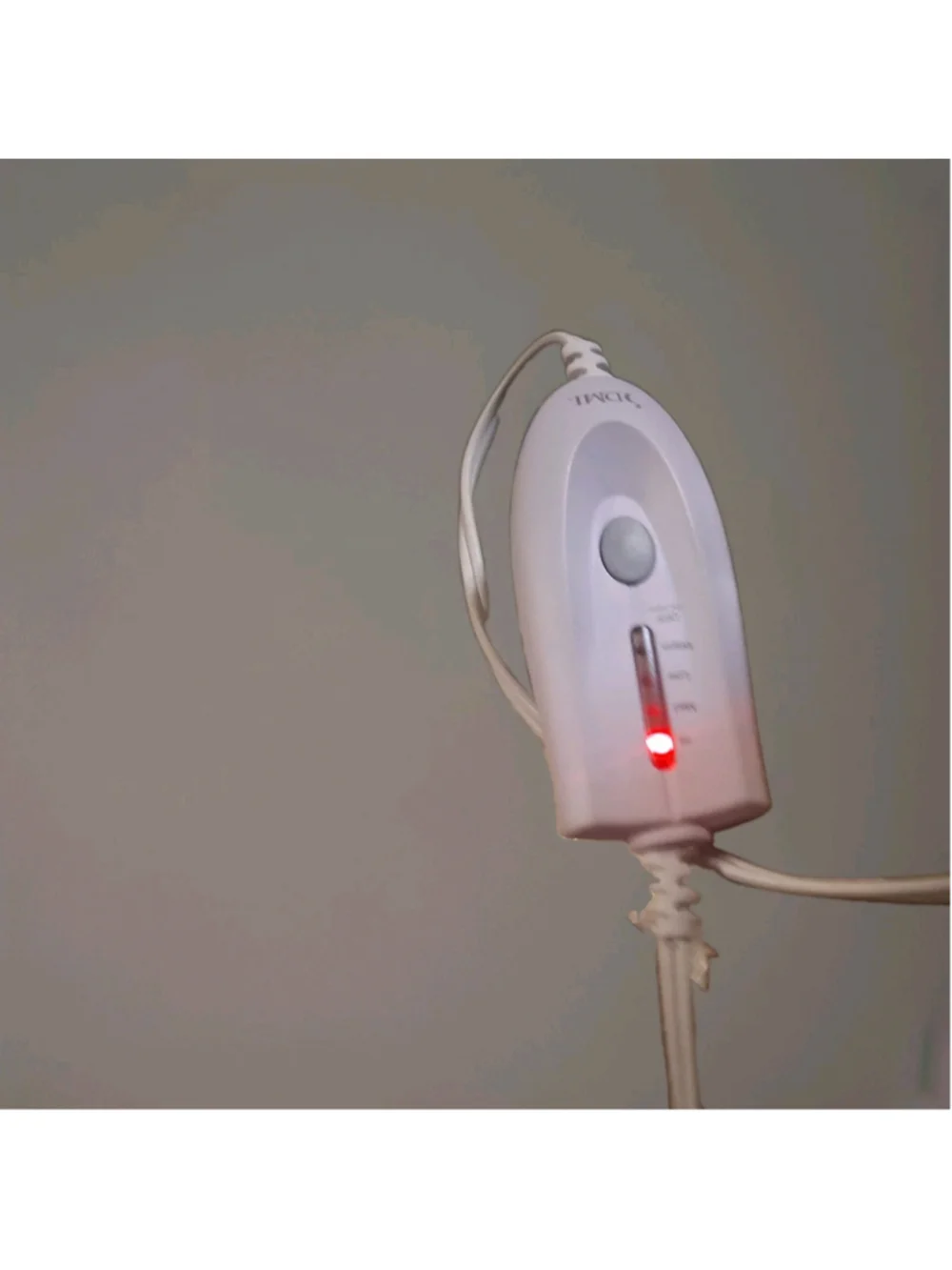 DMI Electric Heating Pad w/ Remote, 4 Heat Settings, Auto Shut-Off, White